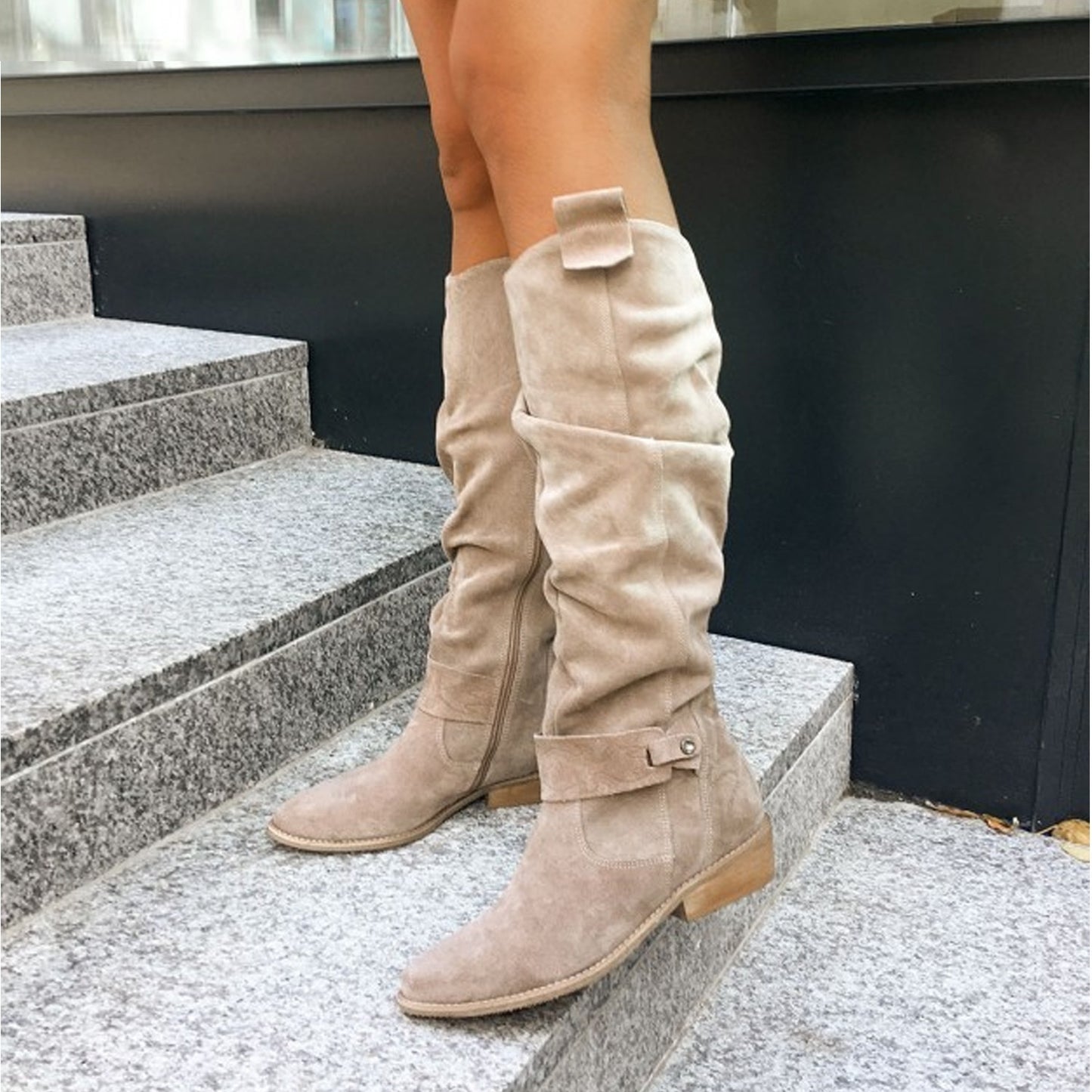 Bottes Élégantes en Suédine à talons bas